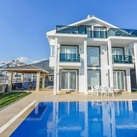 Sun Set ヴィラ フェティエ